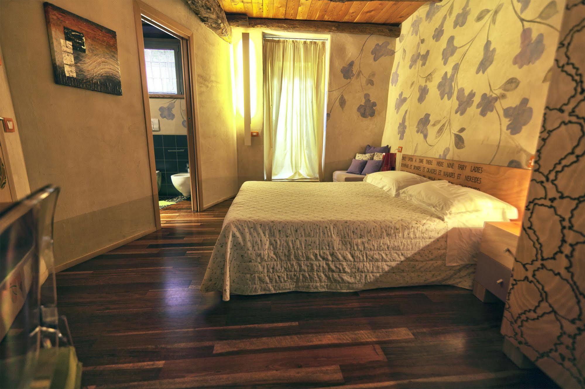 Dimora Le Nove Fate Hotel Bergamo Exterior photo