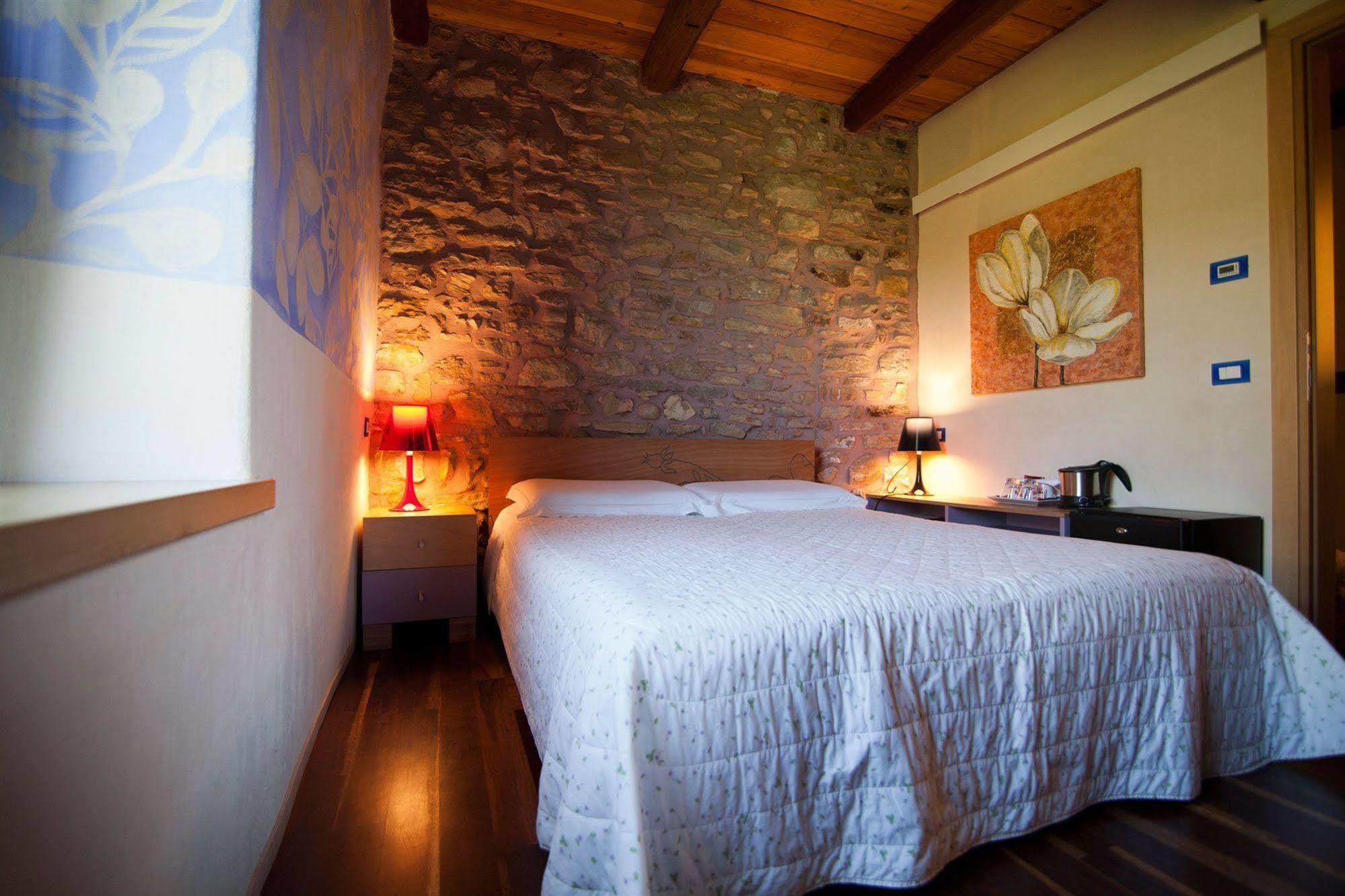 Dimora Le Nove Fate Hotel Bergamo Exterior photo
